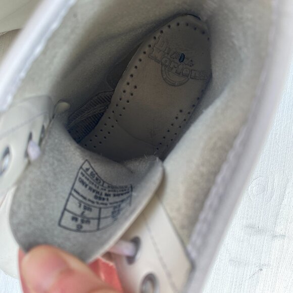 Dr. Martens 1460 8-Eye Boot in Monochrome White Smooth Leather - Picture 7 of 7